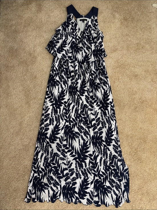 Banana Republic Dresses & Skirts - Blue and White Pleated Banana Republic Dress